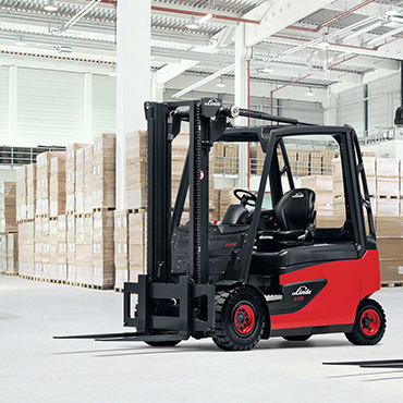 Forklift-EV-Linde-370